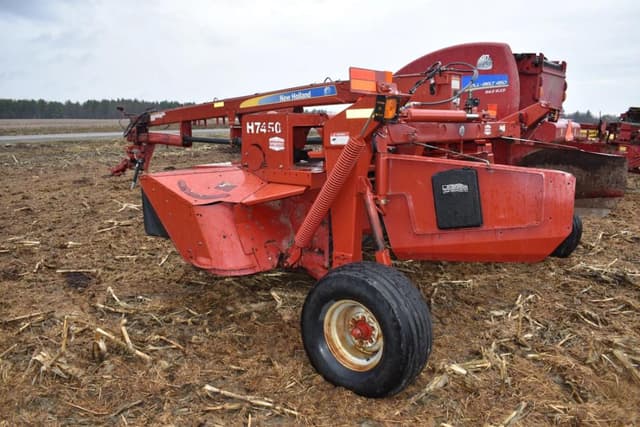 Image of New Holland H7450 equipment image 4