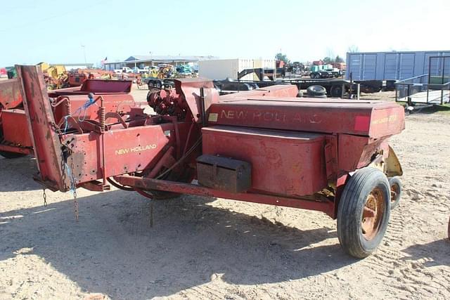 Image of New Holland Hayliner 273 equipment image 2