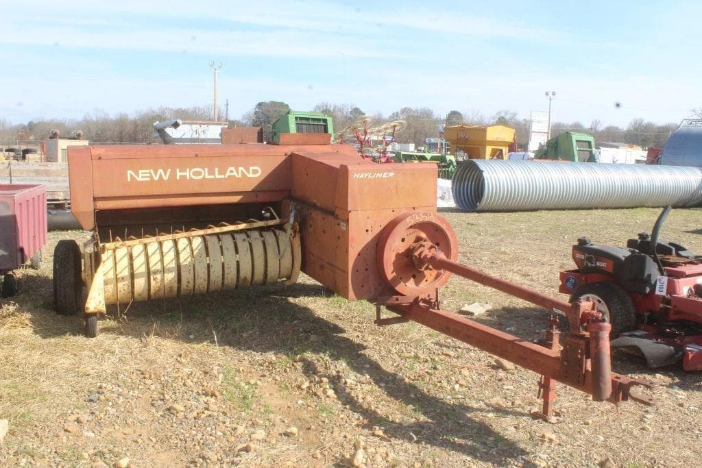 Image of New Holland Hayliner 311 Primary image