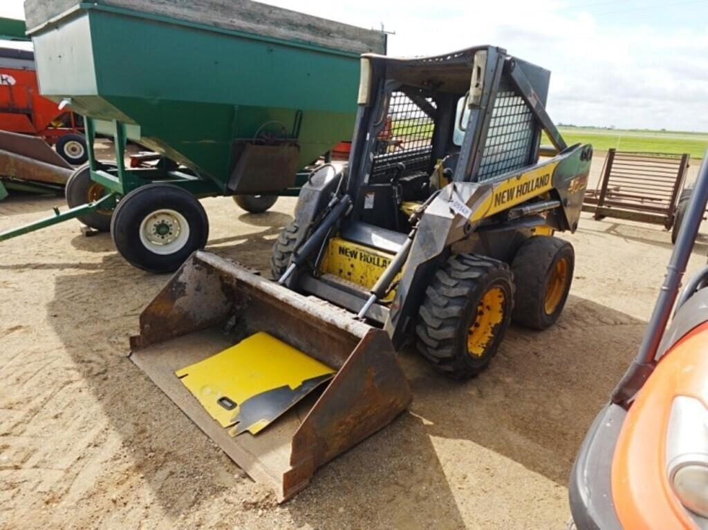 Image of New Holland L175 Primary image
