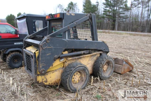 Image of New Holland LS170 equipment image 2