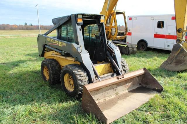 Image of New Holland LS180 equipment image 1