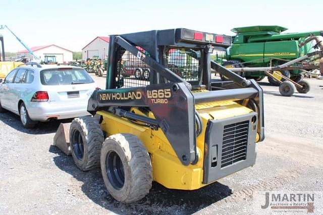 Image of New Holland LX665 equipment image 3
