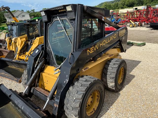 Image of New Holland LX885 equipment image 3