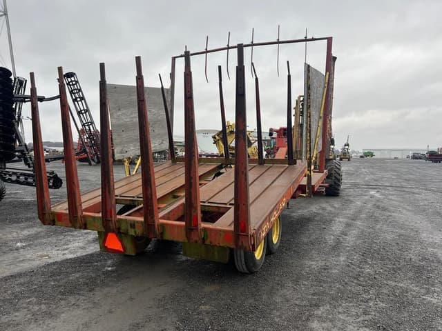 Image of New Holland 1033 equipment image 4