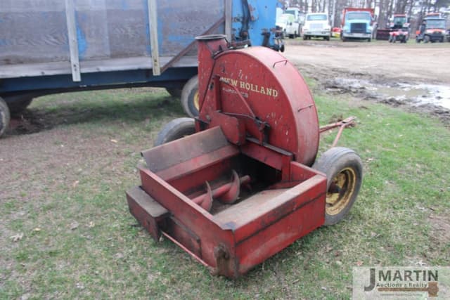 Image of New Holland S23 equipment image 2