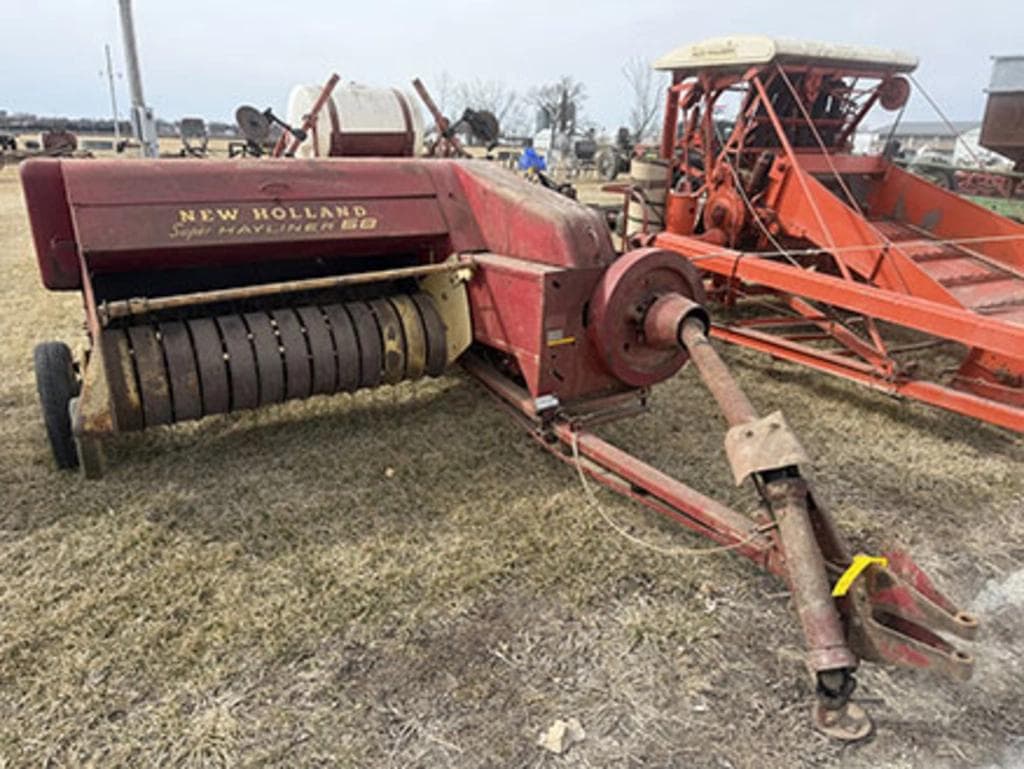 Image of New Holland Super Hayliner 68 Image 0