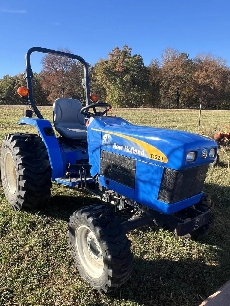 Main image New Holland T1520
