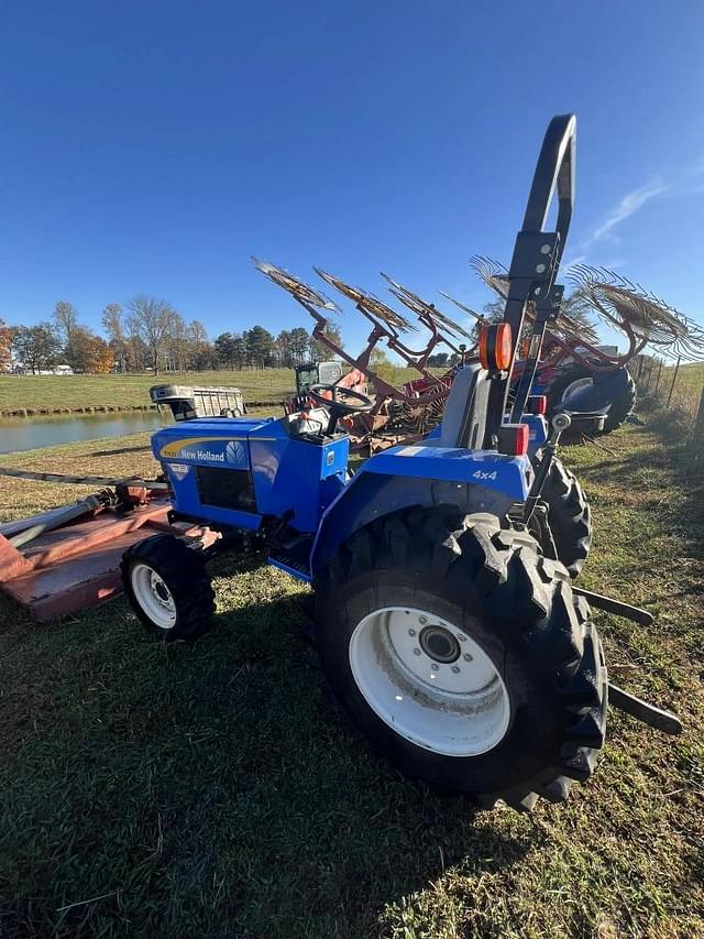 Image of New Holland T1520 equipment image 3