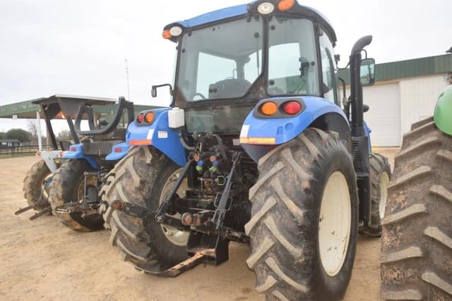Image of New Holland T4.100 equipment image 2