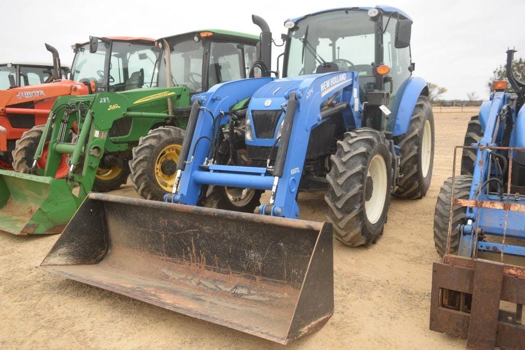New Holland T4.100 Equipment Image0