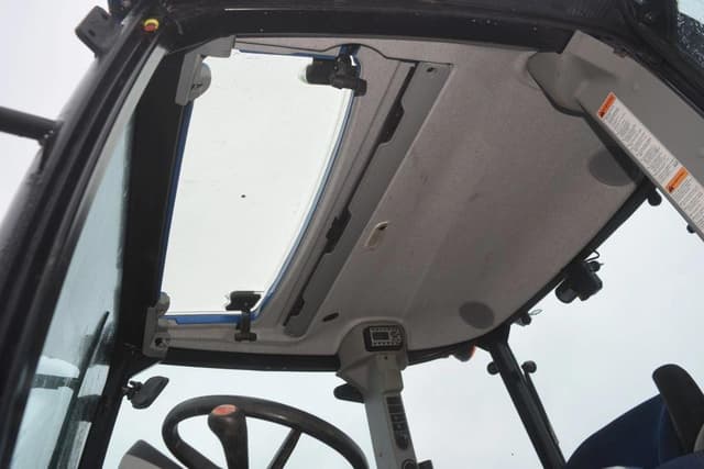 Image of New Holland T4.100 equipment image 4