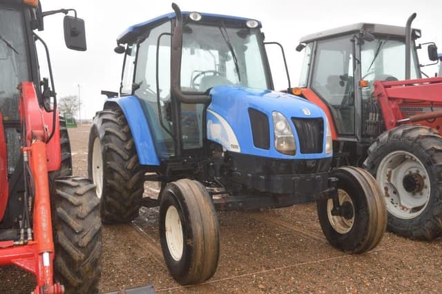 Image of New Holland T5050 equipment image 3