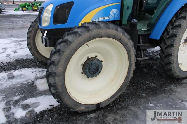 Image of New Holland T5050 equipment image 4