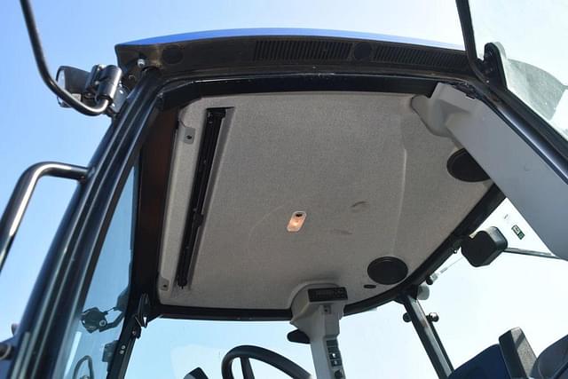 Image of New Holland T5.100 equipment image 4