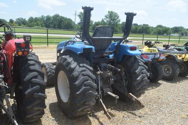 Image of New Holland TC33 equipment image 1