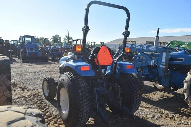 Image of New Holland TC29 equipment image 1