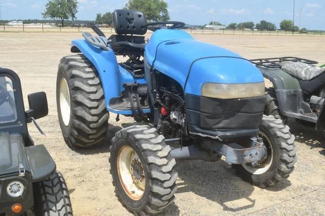 Image of New Holland TC33D equipment image 3