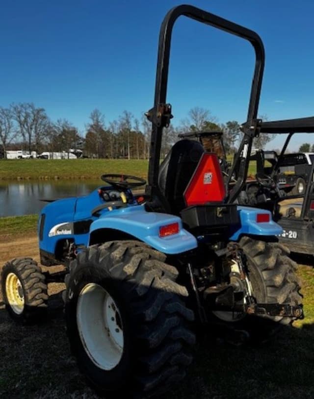 Image of New Holland TC33DA equipment image 4