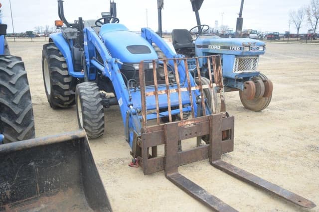 Image of New Holland TC35 equipment image 3