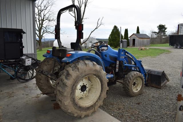 Image of New Holland TC45A equipment image 3