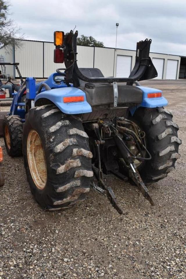 Image of New Holland TC45DA equipment image 3