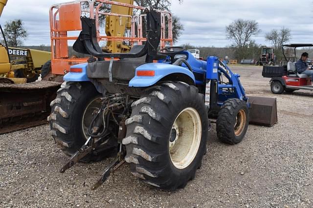 Image of New Holland TC45DA equipment image 2