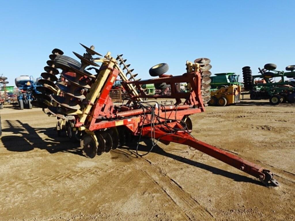 New Holland TD-200 Equipment Image0