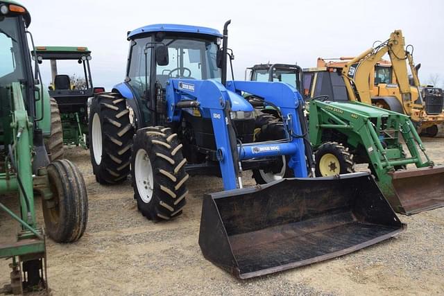 Image of New Holland TD95D equipment image 3