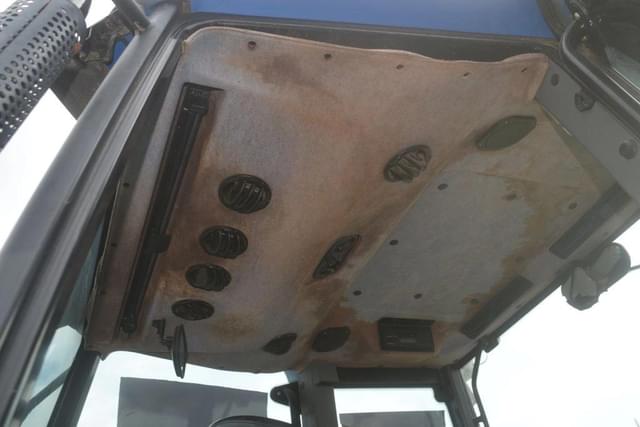Image of New Holland TL90 equipment image 4