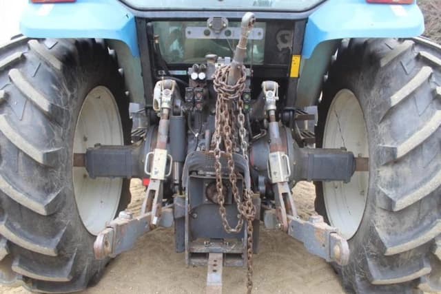 Image of New Holland TM165 equipment image 4