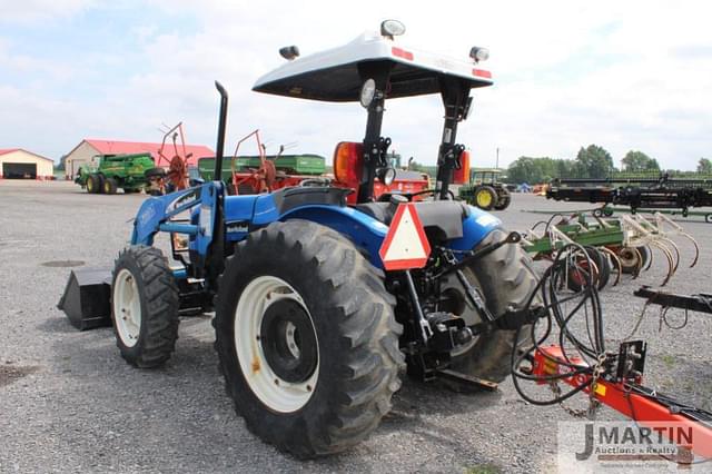 Image of New Holland TN70A equipment image 3
