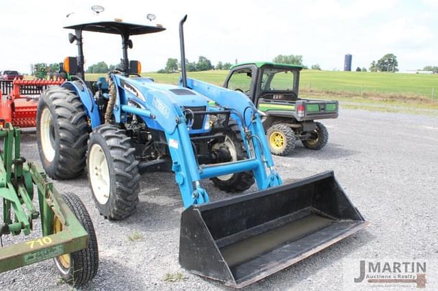 Image of New Holland TN70A equipment image 1
