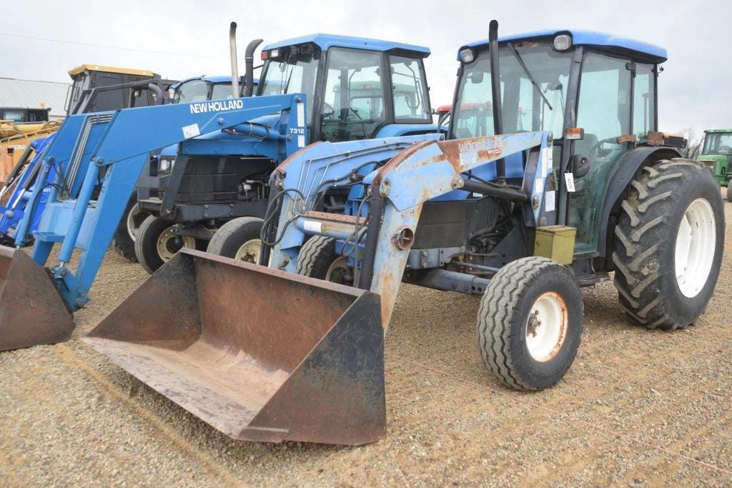 New Holland TN75 Equipment Image0