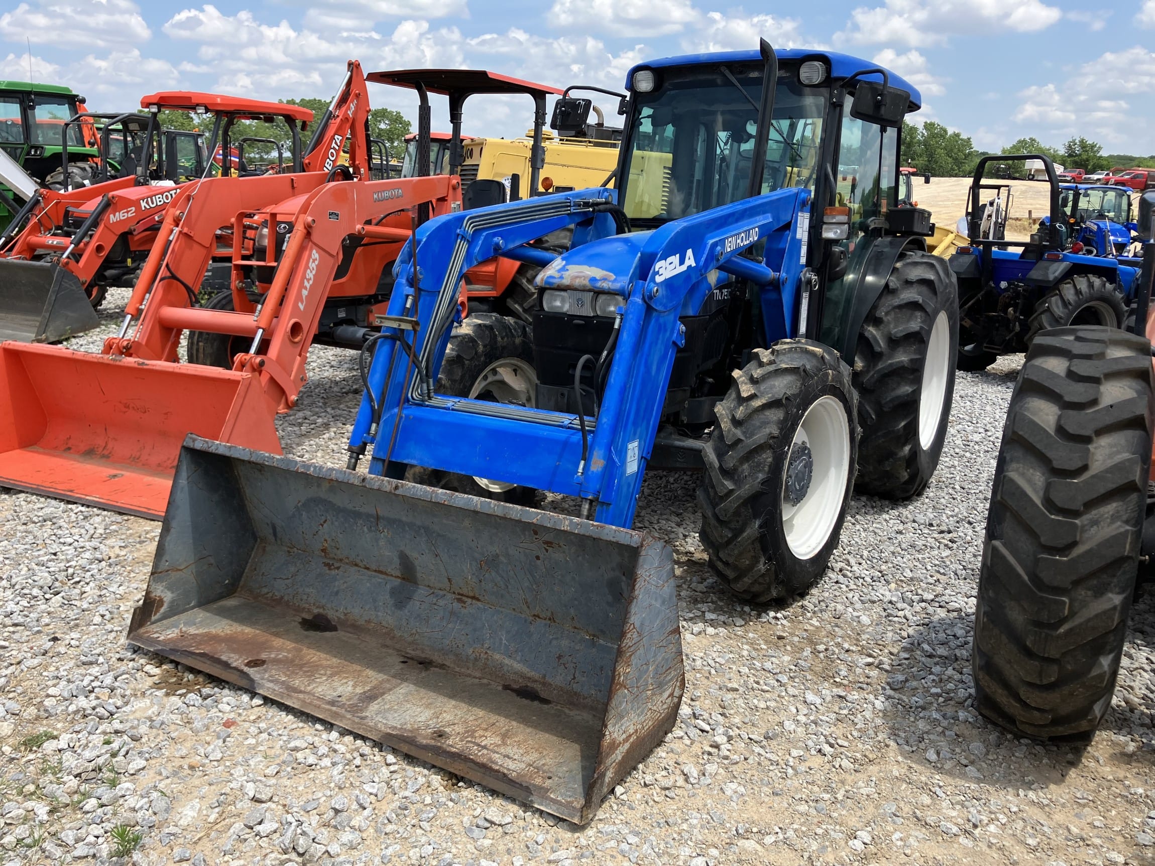 Main image New Holland TN75