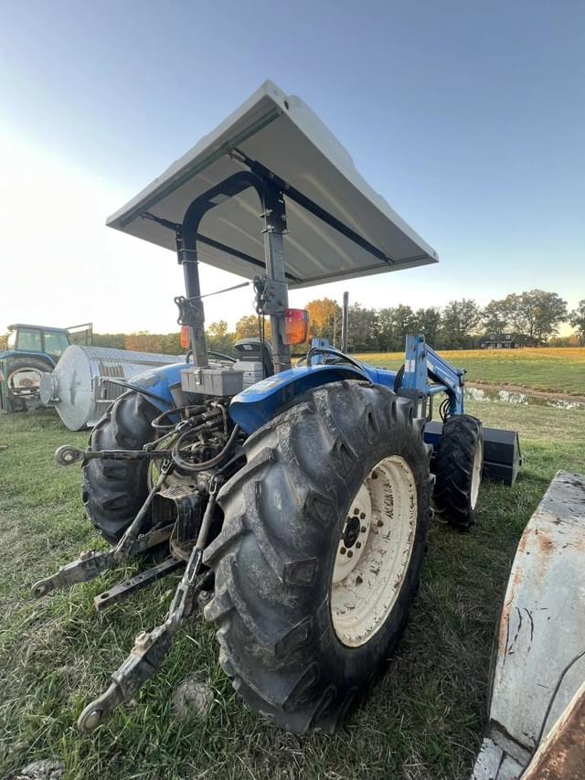 Image of New Holland TN75 equipment image 4