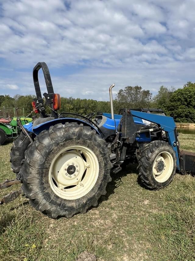 Image of New Holland TN75A equipment image 3