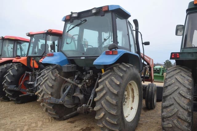 Image of New Holland TS100 equipment image 2
