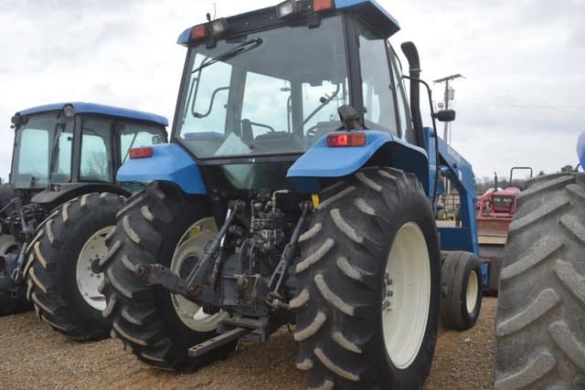 Image of New Holland TS110 equipment image 2