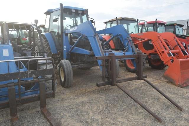 Image of New Holland TS110 equipment image 4