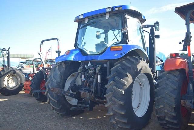 Image of New Holland TS115A equipment image 2