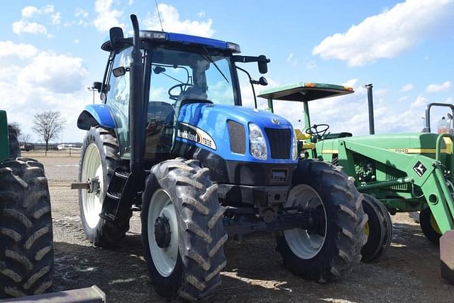 Image of New Holland TS135A equipment image 3