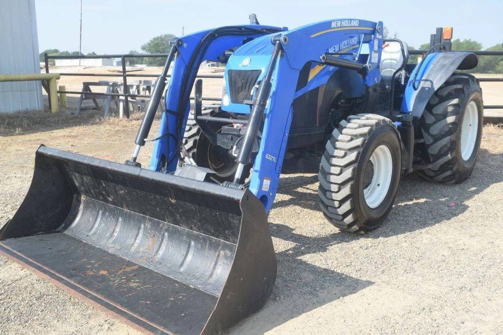 New Holland Workmaster 105 Equipment Image0