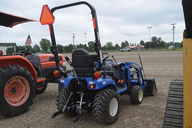 Image of New Holland Workmaster 25S equipment image 2