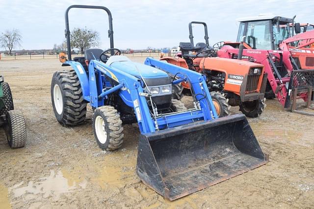 Image of New Holland Workmaster 35 equipment image 3