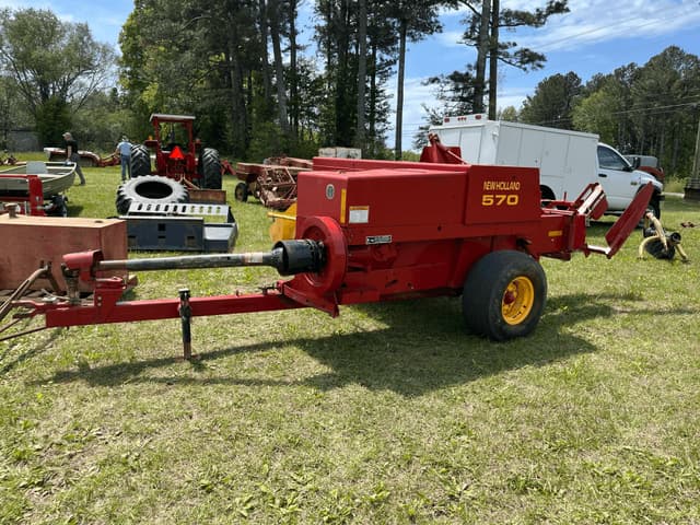 Image of New Holland 570 equipment image 1