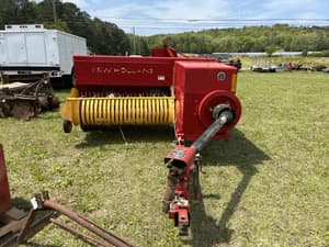 New Holland 570 Image