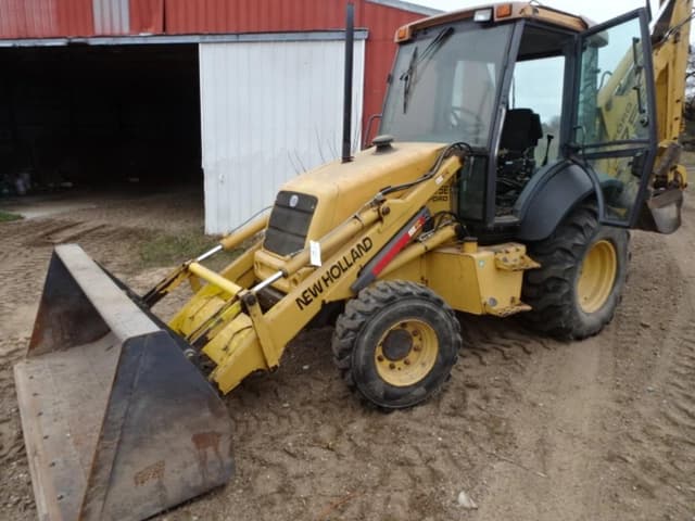 Image of New Holland 575E equipment image 1