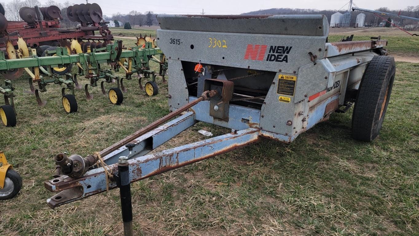 New Idea 3615 Equipment Image0