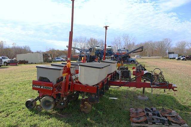 Image of Case IH 1200 equipment image 4
